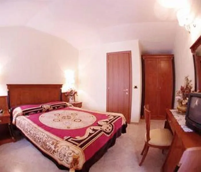 Trevi Fountain Villa Rom 0*,  Italien